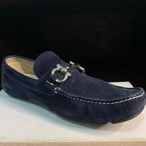 Salvatore Ferragamo Men’s Driver / Loafer / Parigi / Royal blue suede / 8.5